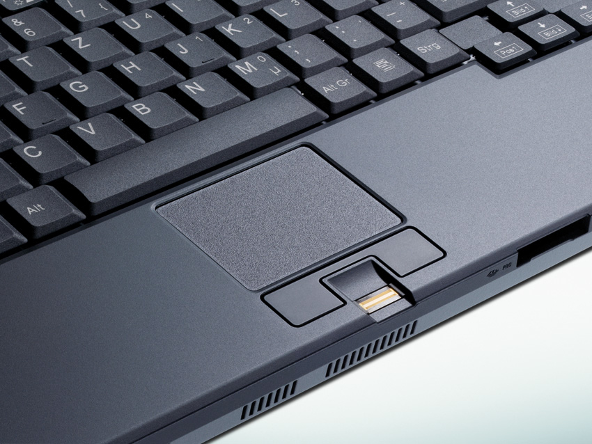 Fujitsu LIFEBOOK P7230 – image 5