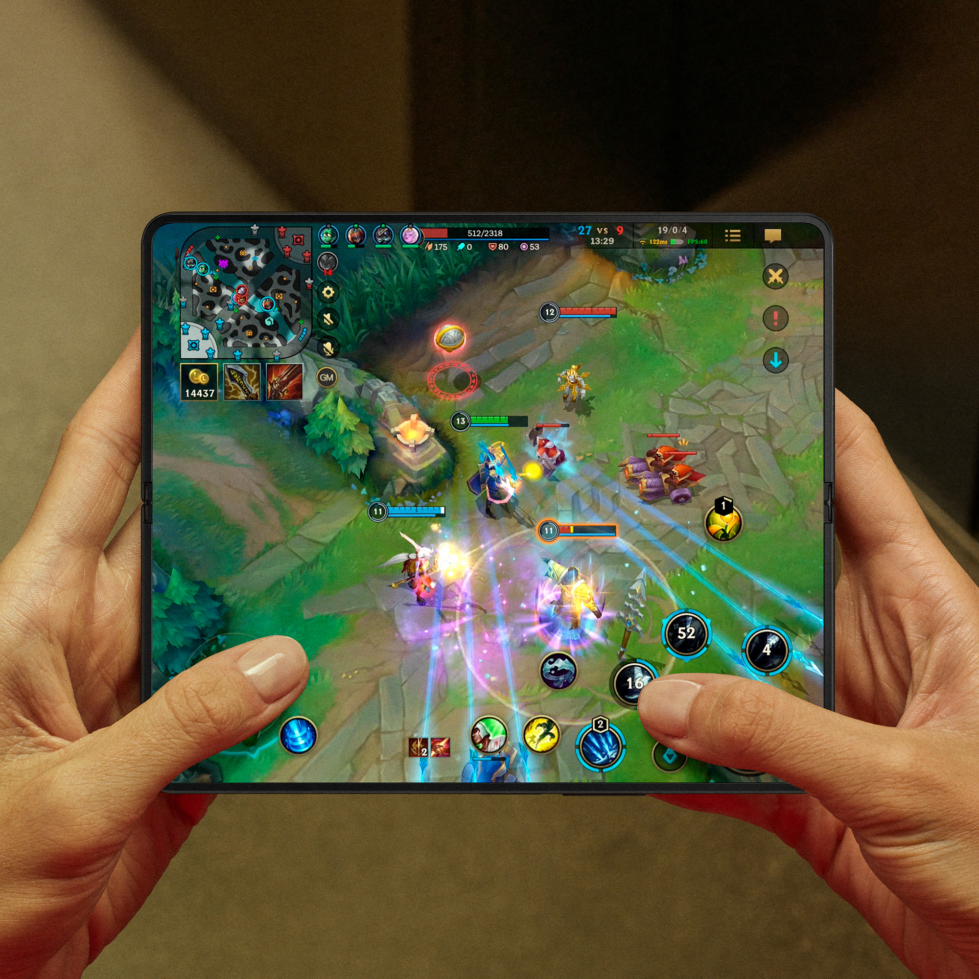 Samsung Z Fold4 – image 3