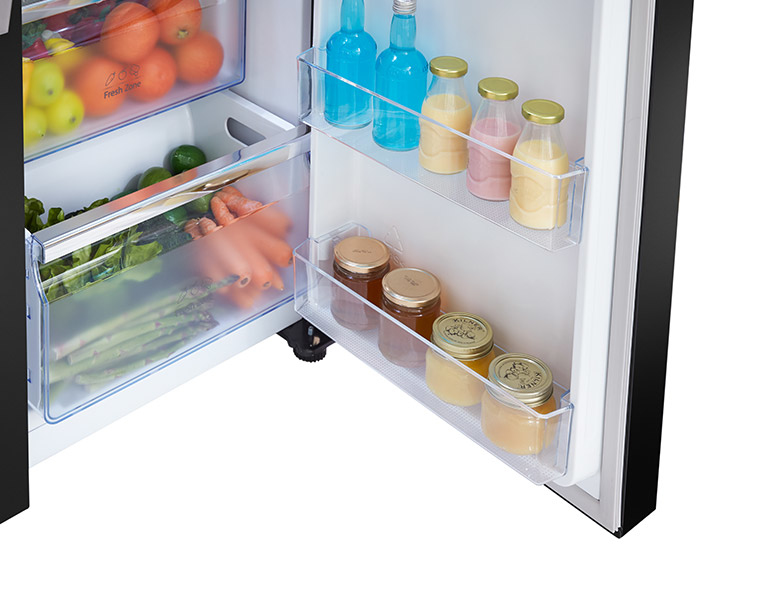 Hisense RS696N4IB1 side-by-side refrigerator Freestanding – image 4