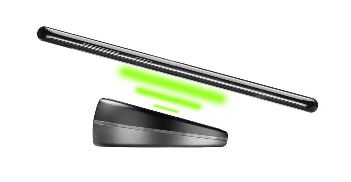 Cellularline Wireless Fast Charger Twist - Samsung, Apple and other Wireless Smartphones – image 2