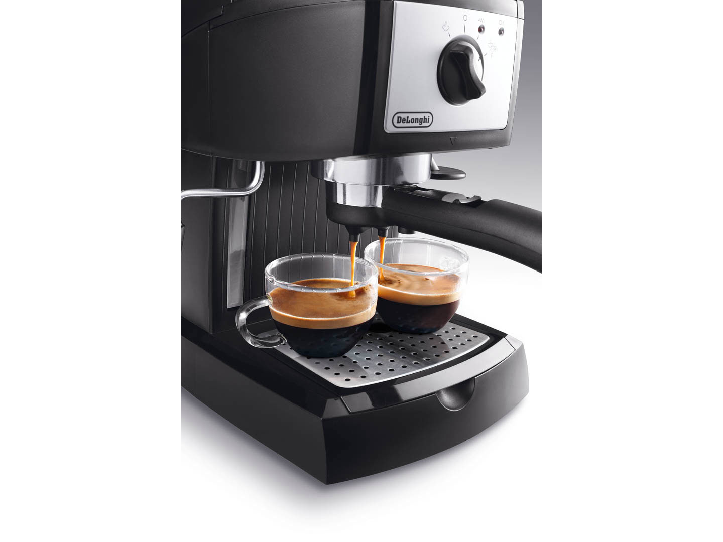 De’Longhi EC156.B Espresso machine – image 2
