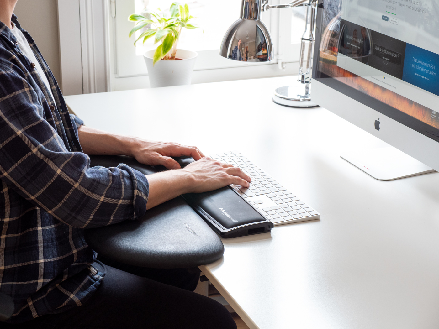 Mousetrapper Advance 2.0 & Armrest Asymmetric – image 9