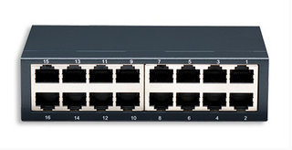 Intellinet 16-Port Fast Ethernet Office Switch – image 5