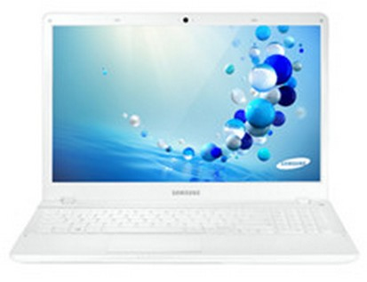 Samsung 3 300E4E-S01 Intel® Core™ i5 i5-3230M Laptop