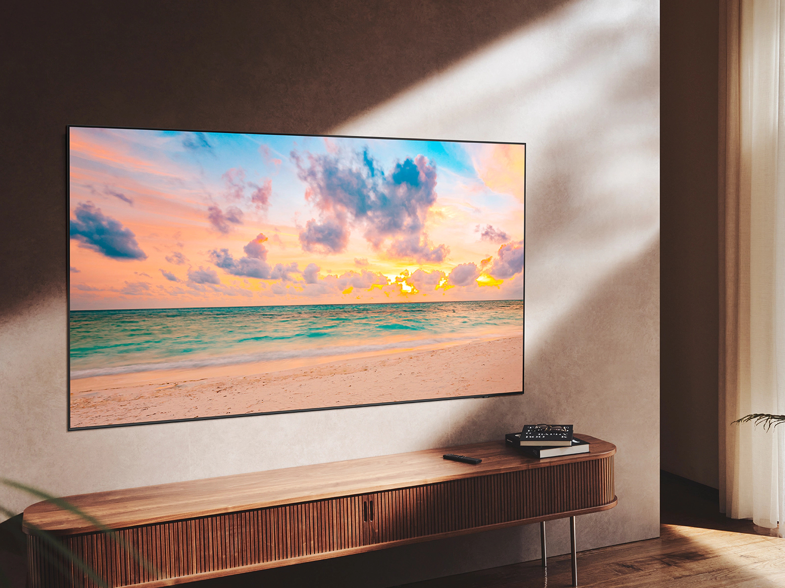 Samsung GQ43QN90BATXZG TV – image 4