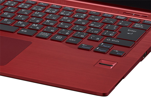 Fujitsu LIFEBOOK UH90/M Intel® Core™ i5 i5-4200U Laptop – image 4