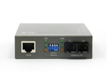 LevelOne 10/100BASE-TX to 100BASE-FX MMF SC Converter, TS-1000 – image 3
