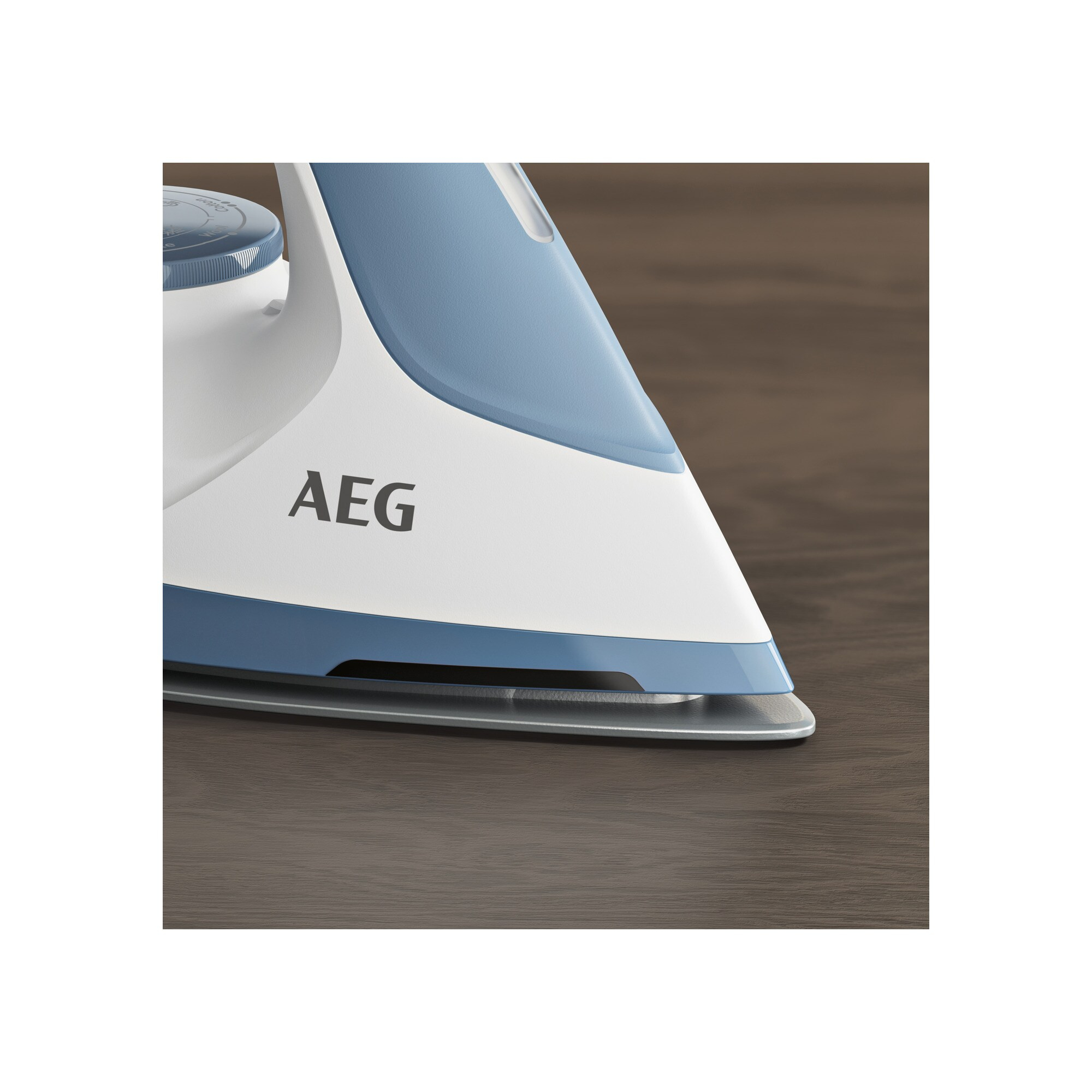 AEG ST5-1-2DB 2400 W 1.2 L Glissium soleplate Blue, White – image 5
