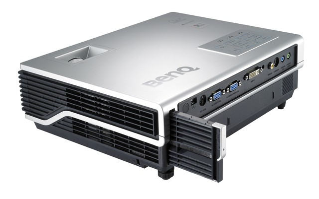 BenQ MP770 Professional Projector – image 4