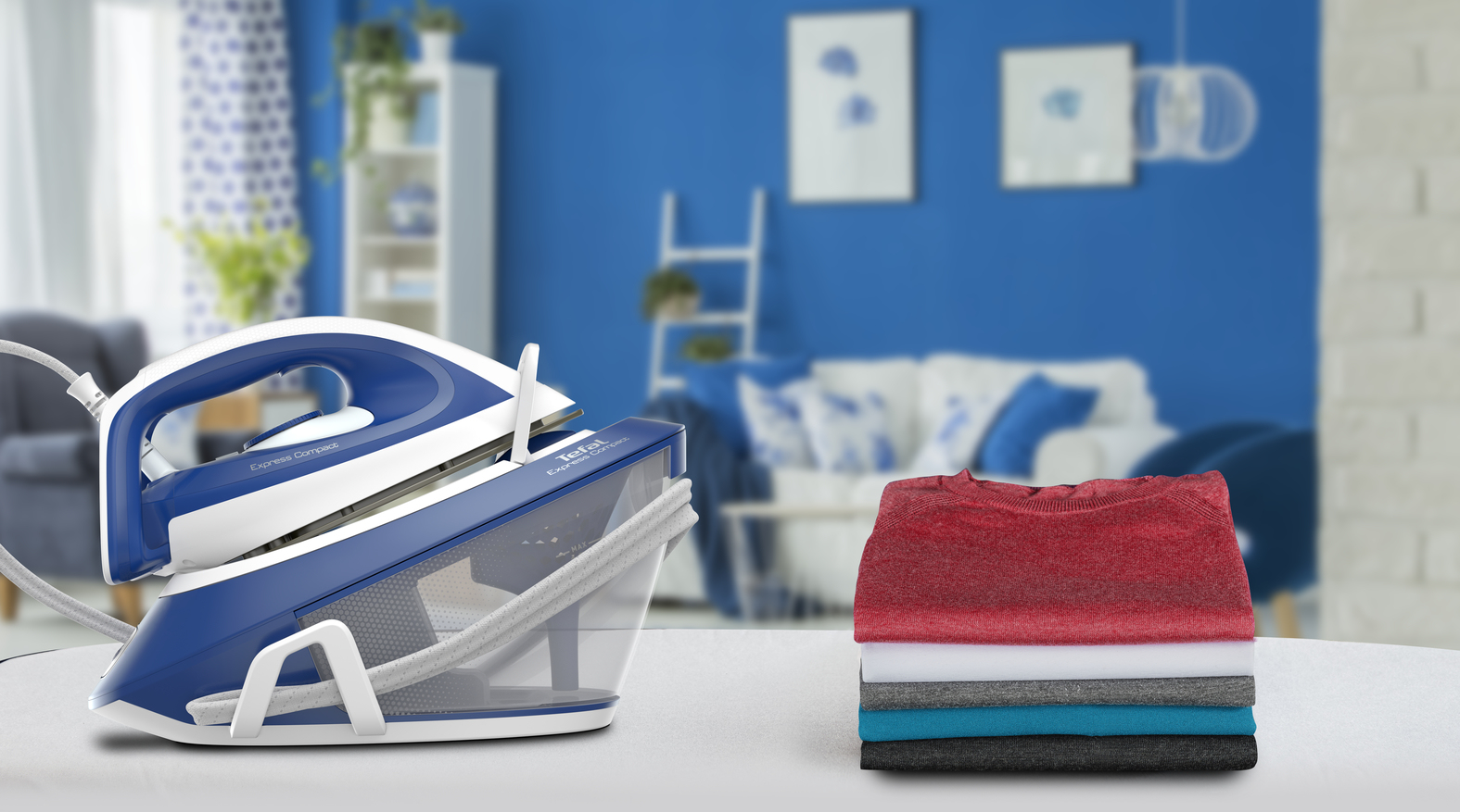 Tefal Express Compact SV7112 steam ironing station – image 6