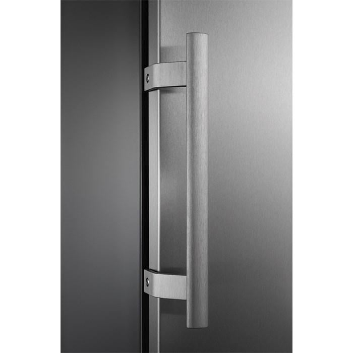 Electrolux ERF3869SOX fridge Freestanding – image 4