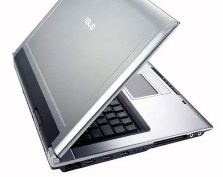 ASUS F5SR-AP025E laptop Intel Pentium Mobile T5800 – image 4