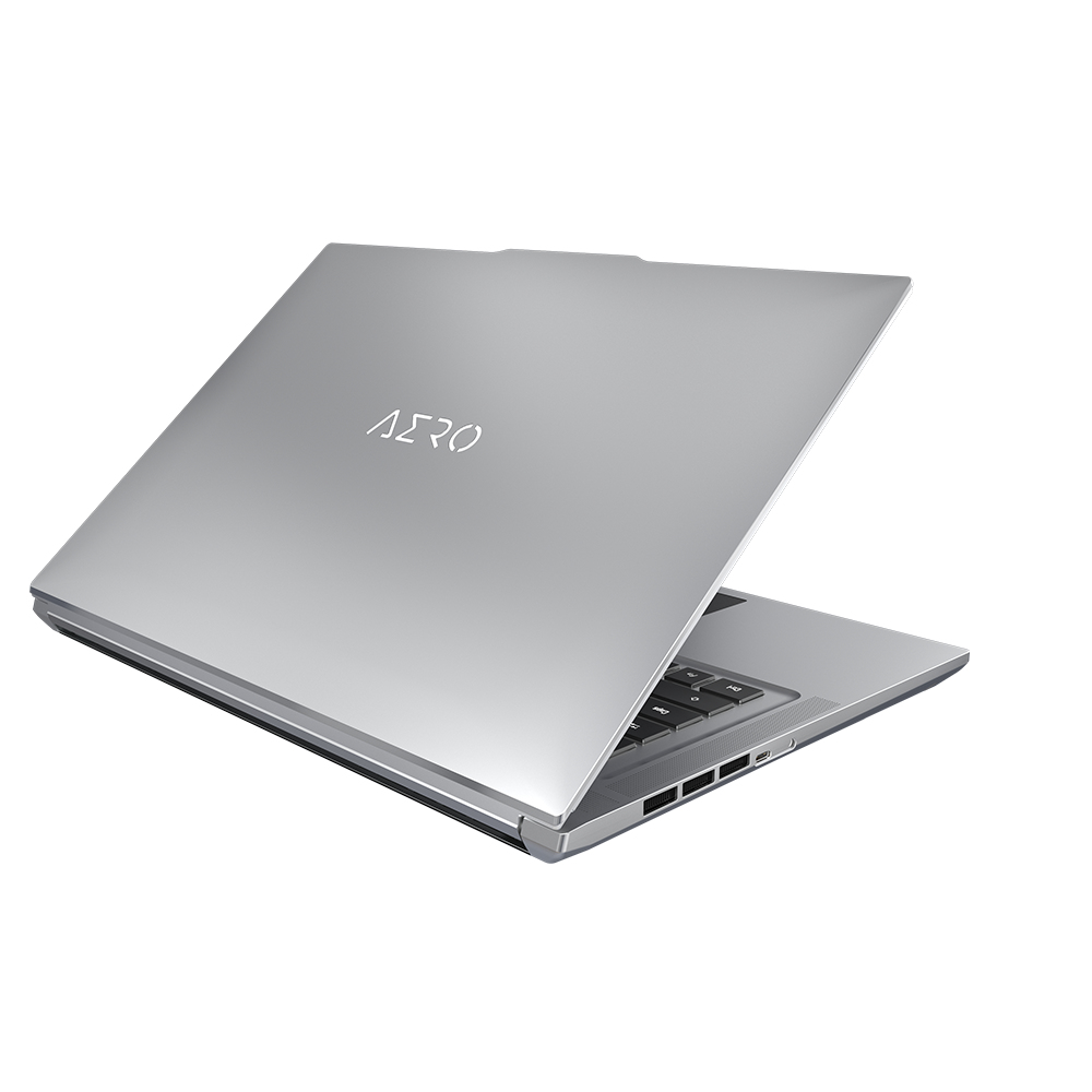 GIGABYTE 16 XE5-73PT938HP – image 2