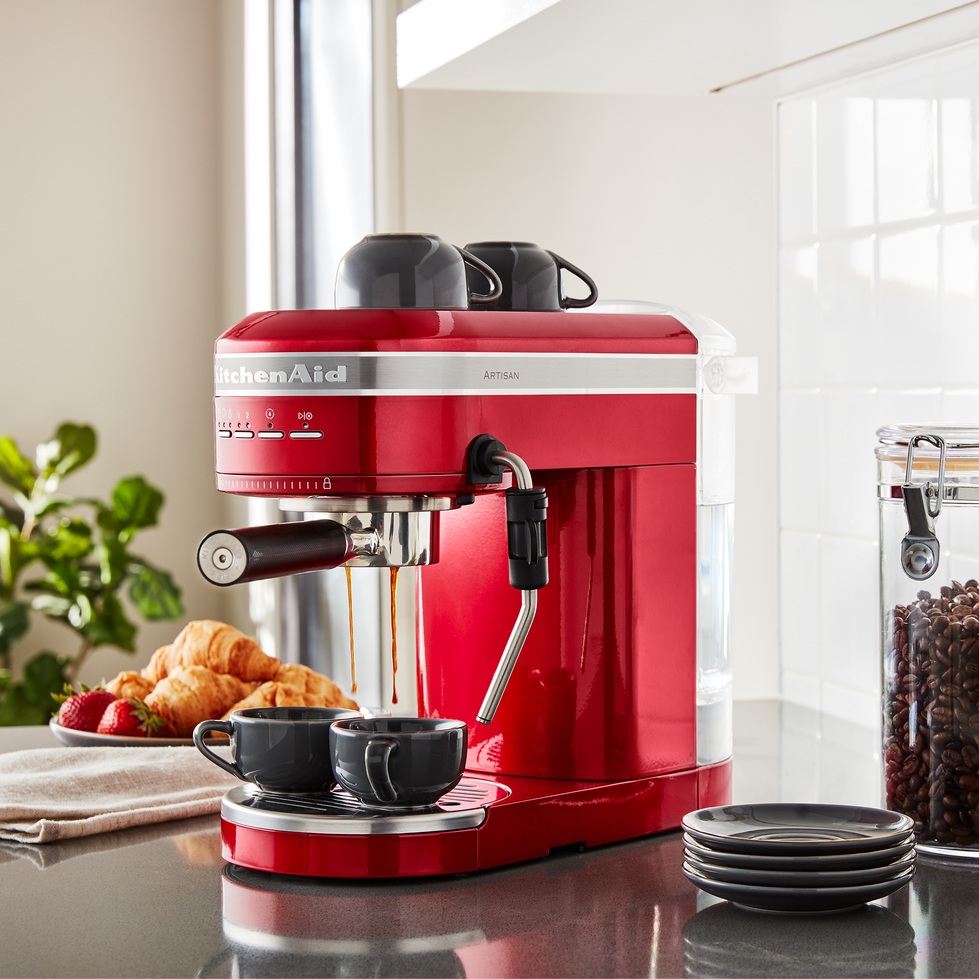 KitchenAid 5KES6503BCA coffee maker Fully-auto Espresso machine – image 3