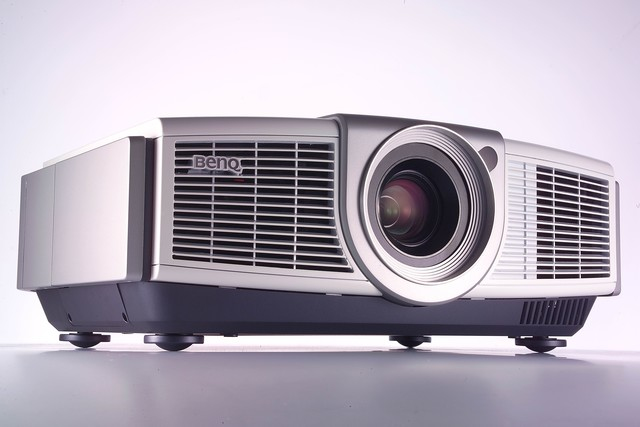 BenQ PE8720 Digital Projector – image 5