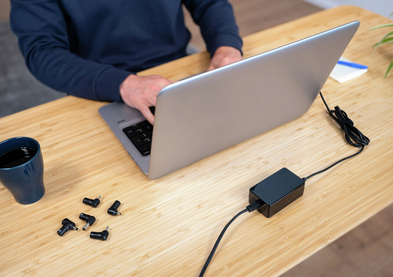 Trust 23394 power adapter/inverter Indoor – image 6