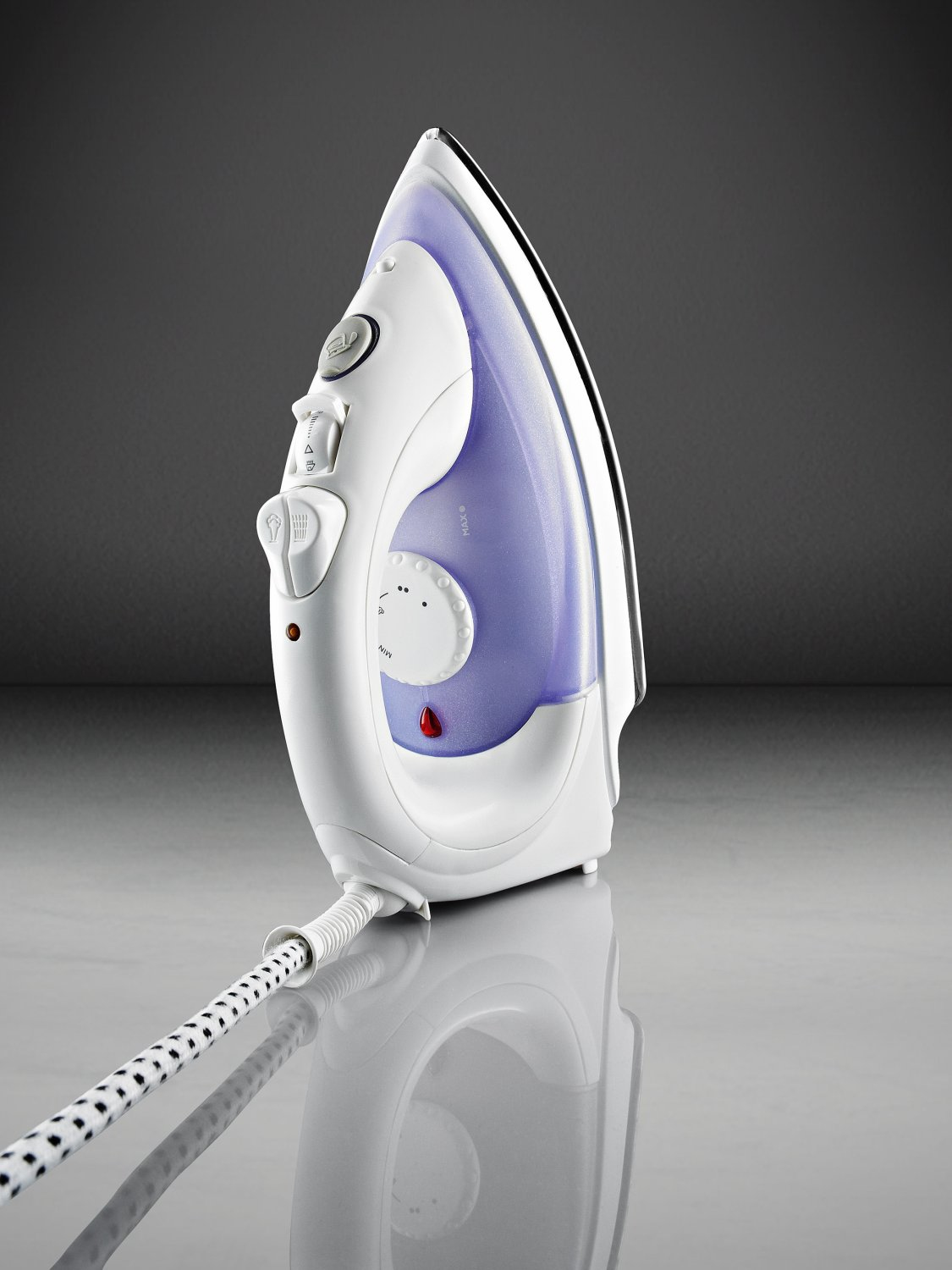 Gorenje 353797 Dry & Steam iron Stainless Steel soleplate – image 3