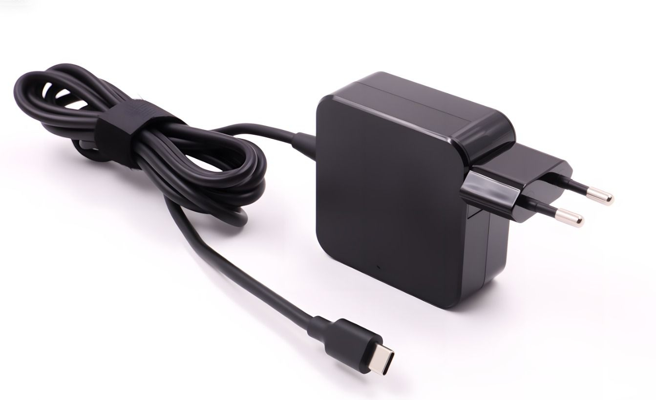CoreParts MBXUSBC-AC0005 power adapter/inverter Indoor