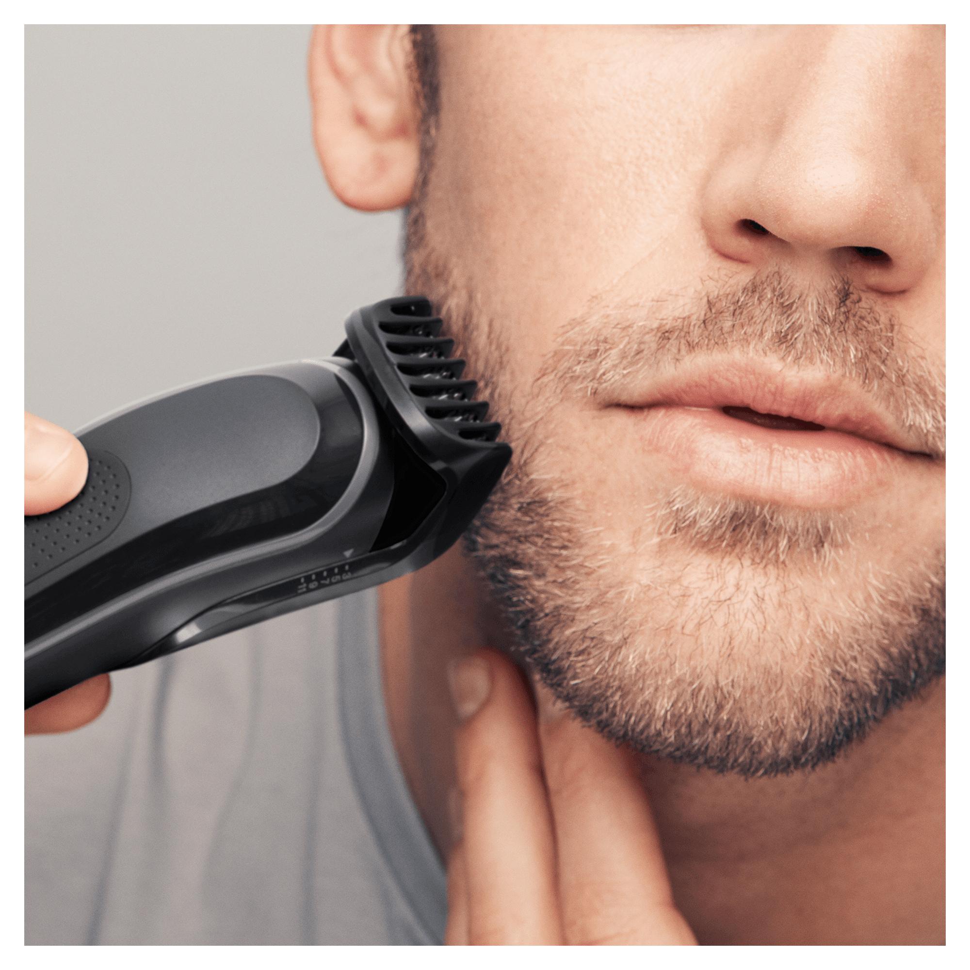 Braun 8-in-1 All-in-one trimmer MGK3060, Beard Trimmer & Hair Clipper, Black/Grey – image 4