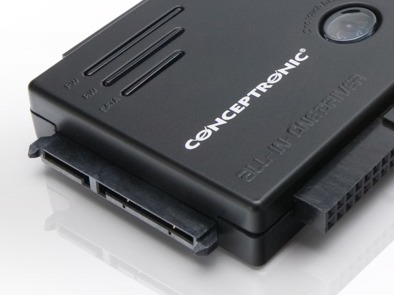 Conceptronic Serial ATA & IDE to USB & eSATA adapter – image 7