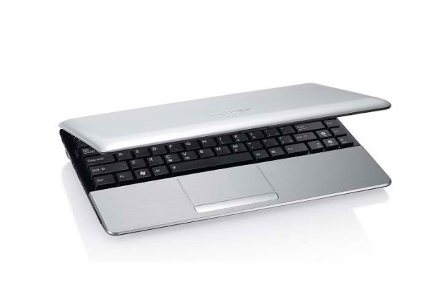 ASUS 1215B-SIV048M netbook C-50 – image 4