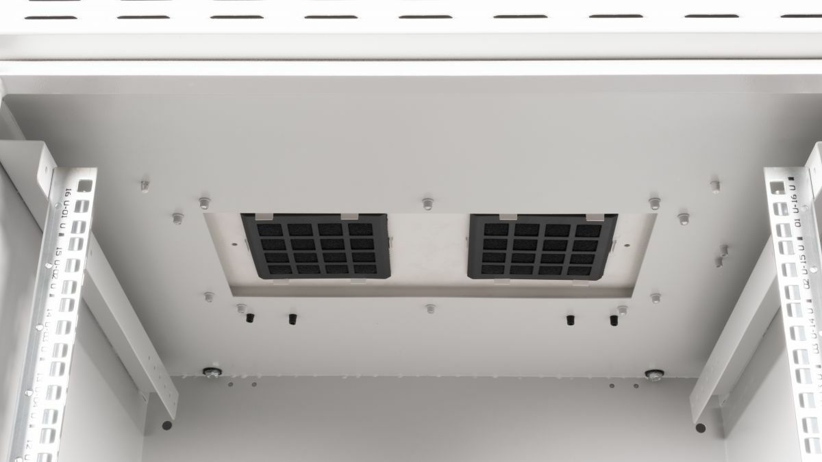 Equip Safe Outdoor 19' Cabinet, 16U – image 5