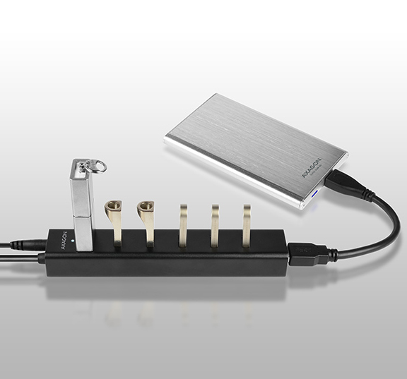 Axagon HUE-SA7BP 7x USB 3.0 ALU CHARGING hub BLACK incl. AC adapter – image 5