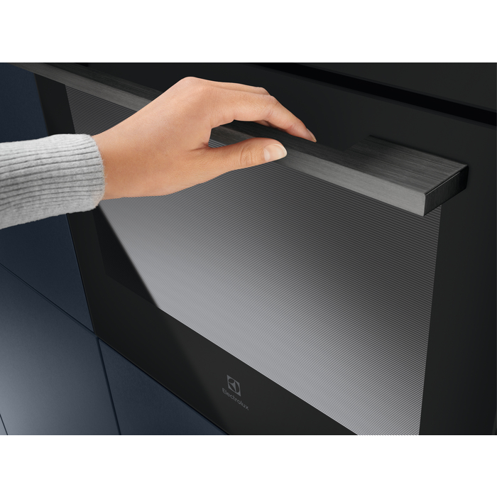 Electrolux KOBBS21T 70 L 3000 W Black – image 3