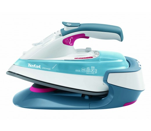 Tefal FV9915E0 iron Dry & Steam iron Ultragliss soleplate