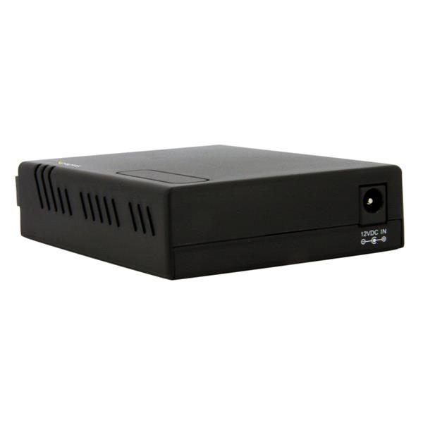 StarTech.com 10/100 Multi Mode Fiber to Ethernet Media Converter SC 2km with PoE – image 3