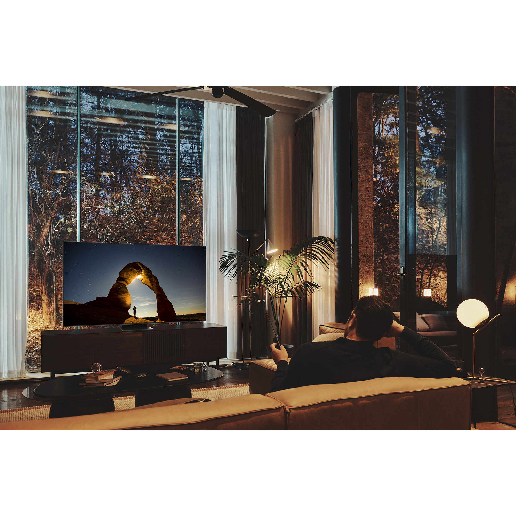 Samsung QE65QN700BTXXU TV – image 8