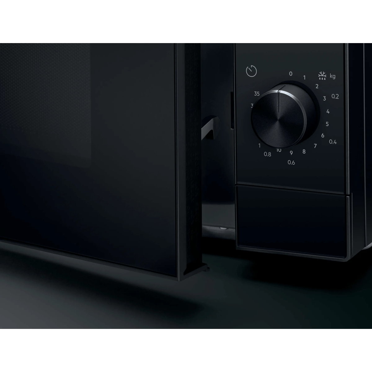Electrolux EMZ421MMK Black Combination microwave Countertop – image 2