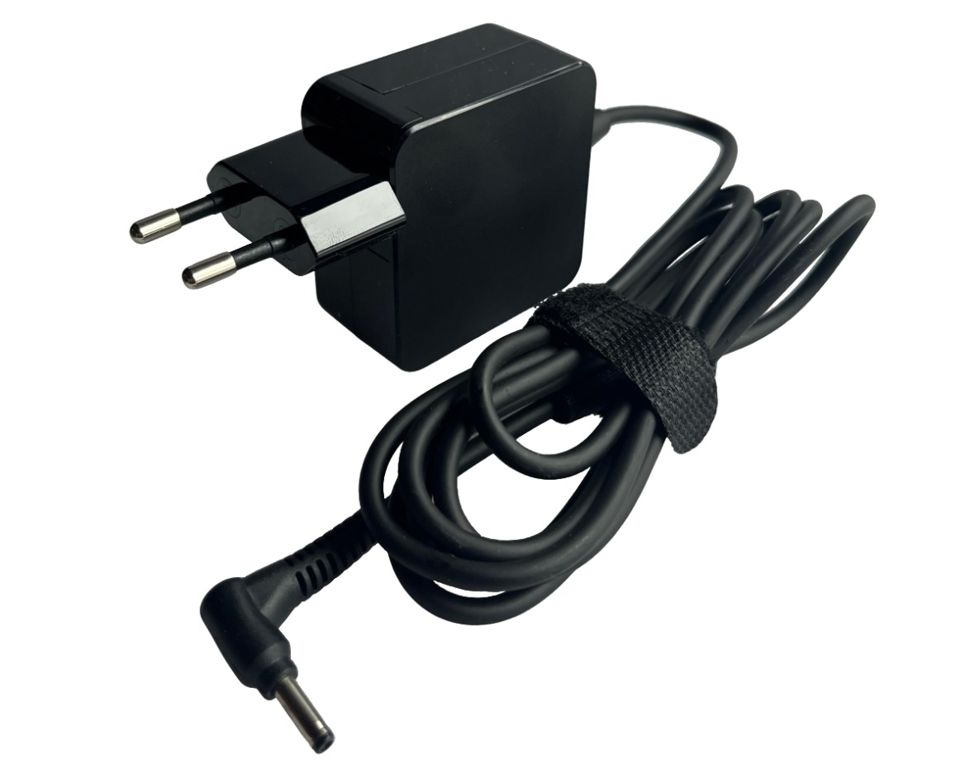 CoreParts MBXLE-AC0001 power adapter/inverter Indoor