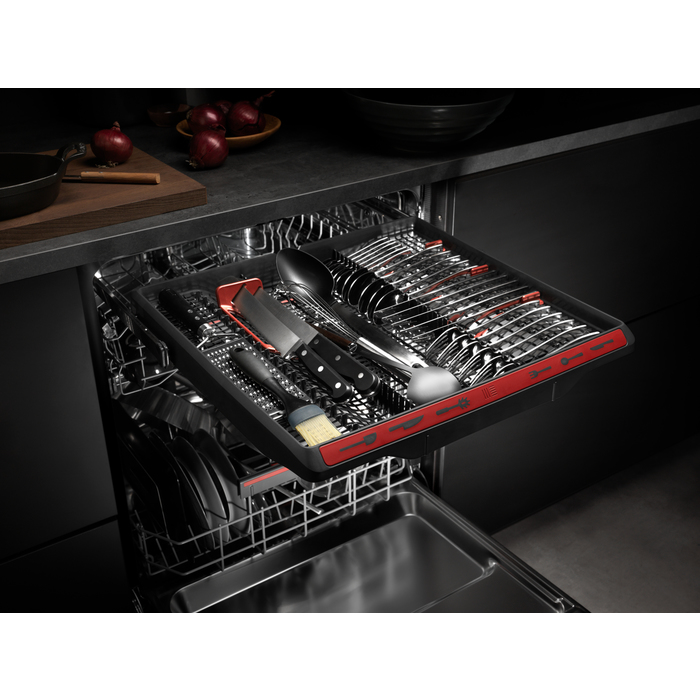 AEG FSS83827P Fully built-in 14 place settings – image 8