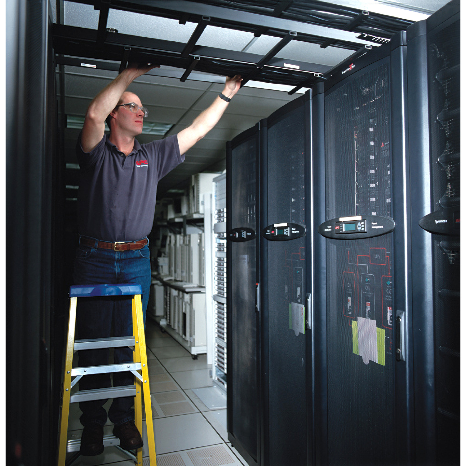 APC NetBotz Assembly Services for NBRK0450, NBRK0570, NBWL0355, NBWL0455