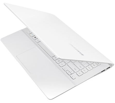Samsung 9 NP900X5M Intel® Core™ i5 i5-7200U Laptop – image 4