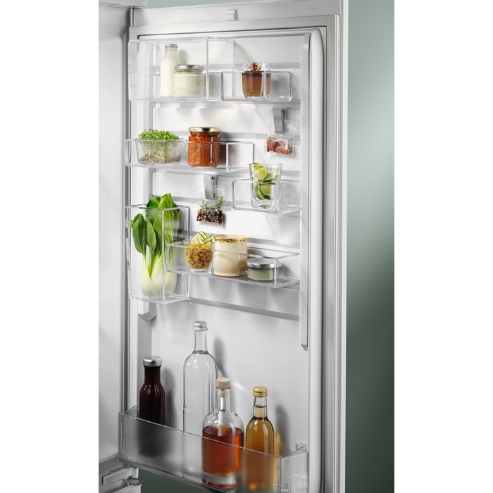 Electrolux ENN2852ACW Built-in – image 3