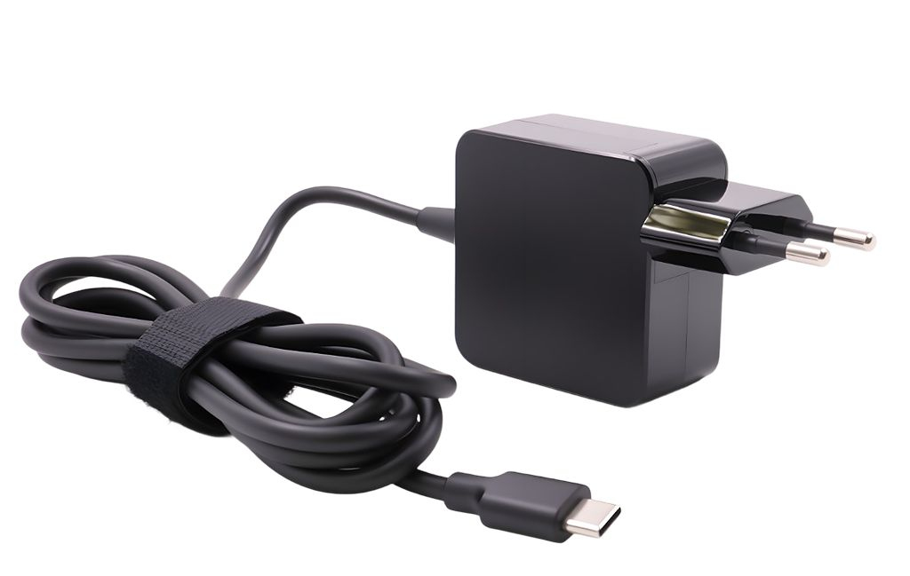 CoreParts MSPT2125 power adapter/inverter Indoor