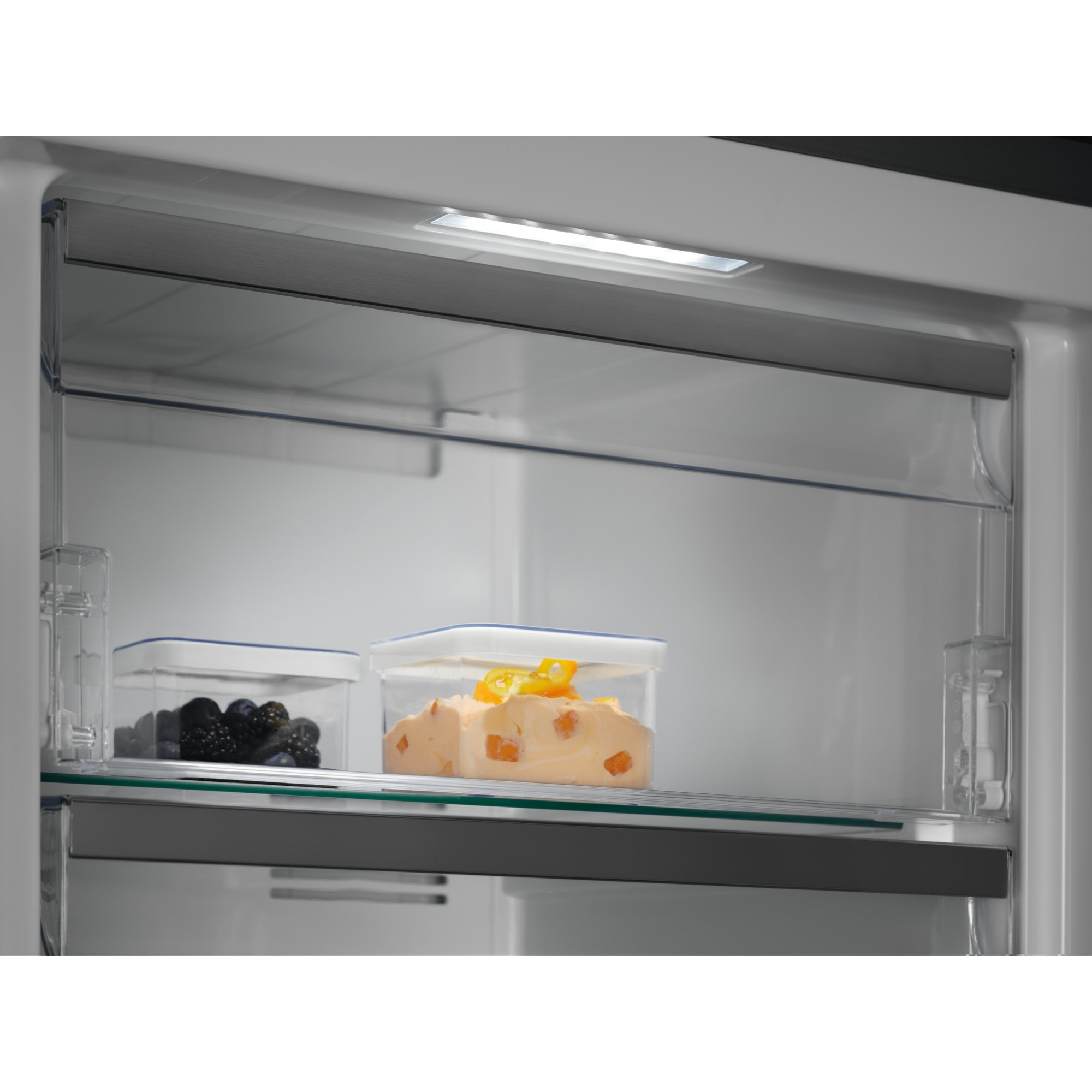 Electrolux LUT7ME28W2 Upright freezer Freestanding – image 5