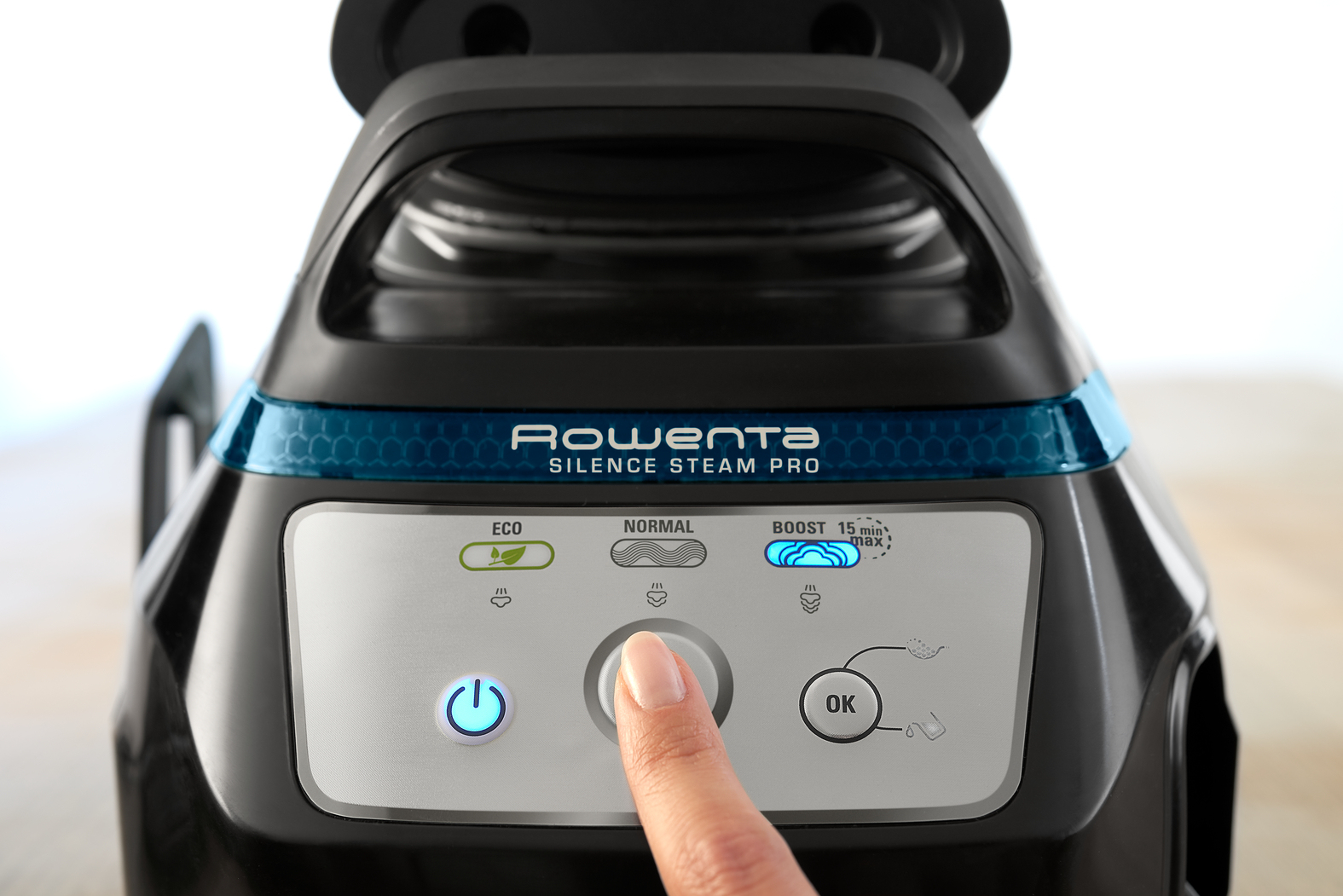 Rowenta SILENCE STEAM PRO DG9224 – image 7
