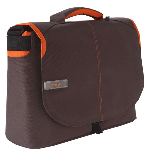 Techair Z0507 39.6 cm (15.6") Messenger case Brown