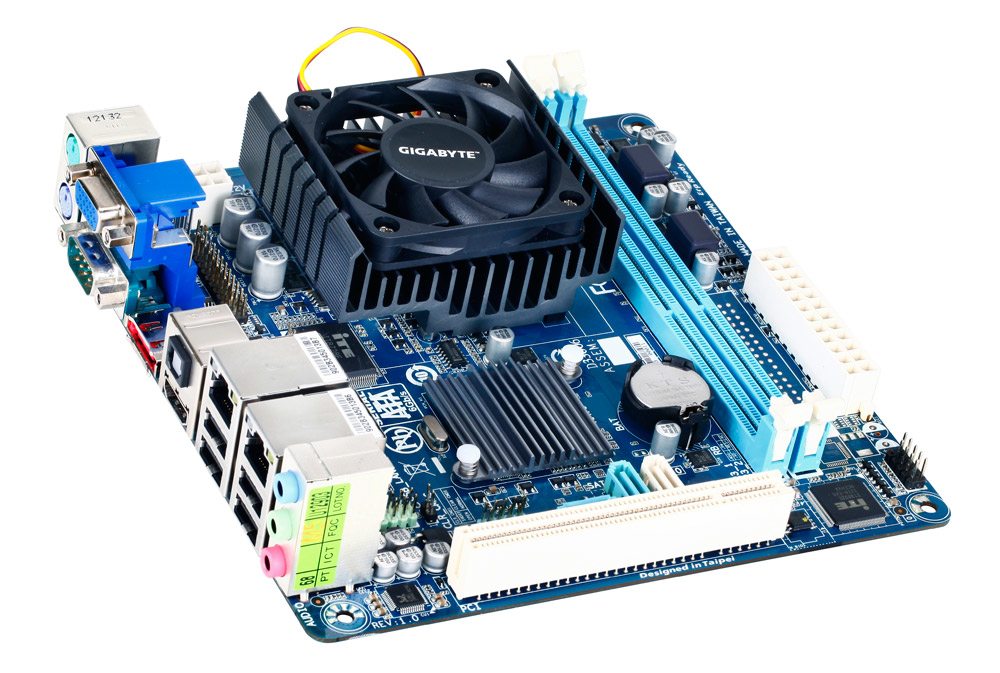 GIGABYTE GA-C847N-D (rev. 1.0) – image 3