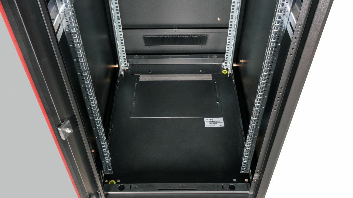 Equip Dynamic Flex 19' Cabinet, 32U – image 6