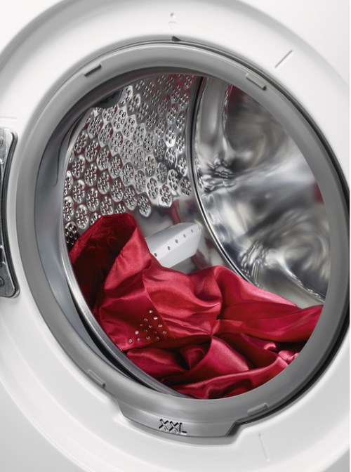 AEG L8FEE847S washing machine Front-load – image 2