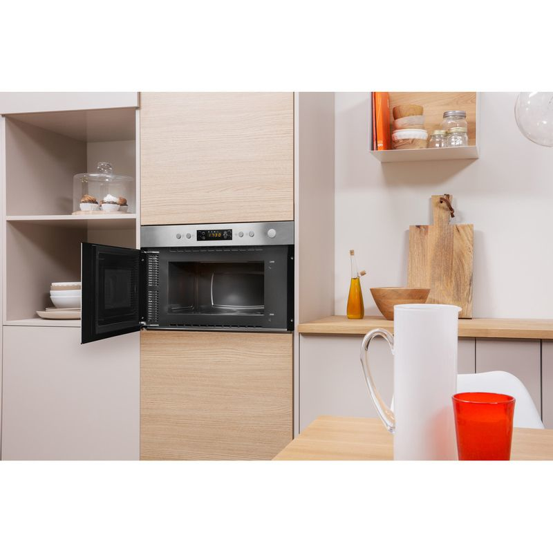 Indesit Aria MWI 3213 IX UK – image 5