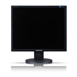 Samsung SyncMaster 743N – image 1