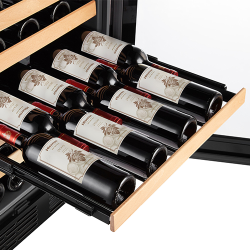 Hisense RW18W4NWLGF wine cooler Compressor wine cooler Freestanding Black 54 bottle(s) – image 3