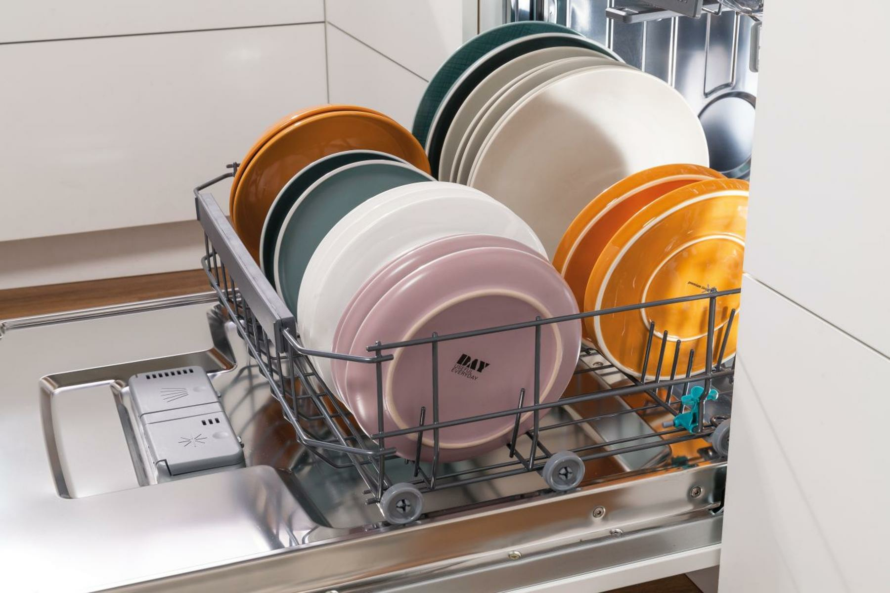 Gorenje GV672C62 Fully built-in 16 place settings – image 8