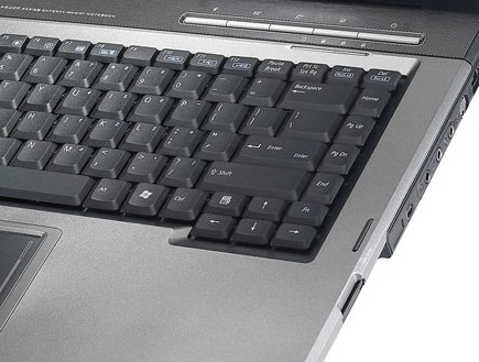 ASUS A6M-Q068H laptop AMD Mobile Sempron – image 4