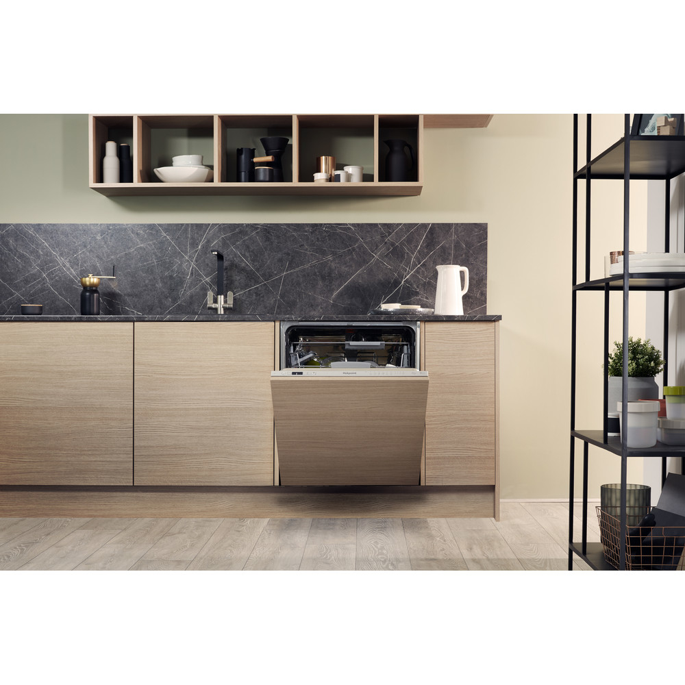 Hotpoint HIO 3C22 WS C UK – image 9